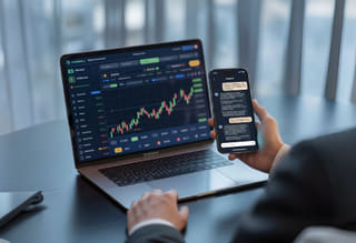 Artigo abordando o interesse em criptoativos alternativos diante da inflação